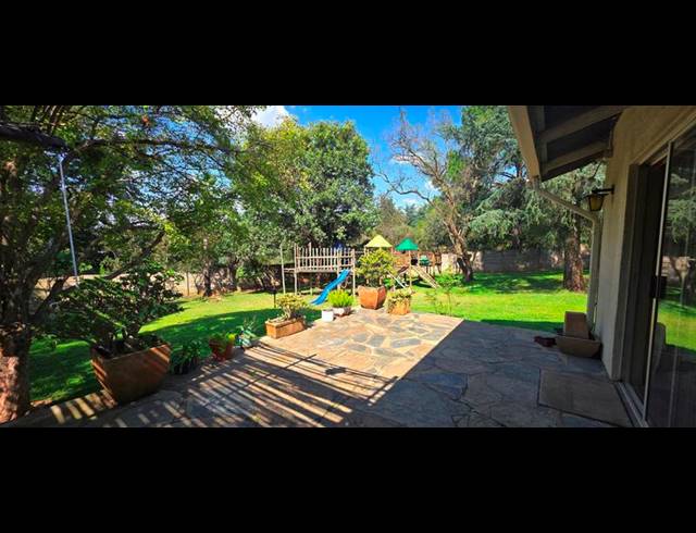 FARM FOR SALE IN ZONNEHOEWE